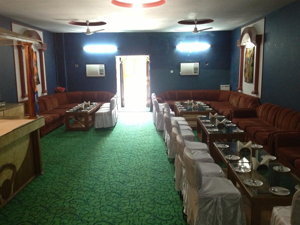 Hotel Sandhya Palace Shamshi Exterior photo
