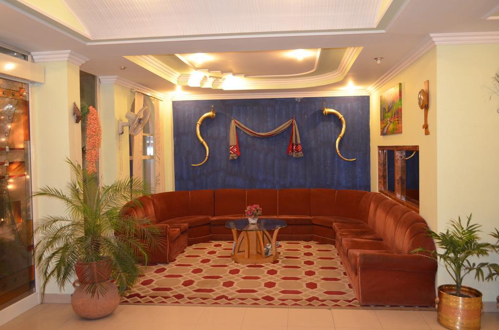 Hotel Sandhya Palace Shamshi Exterior photo
