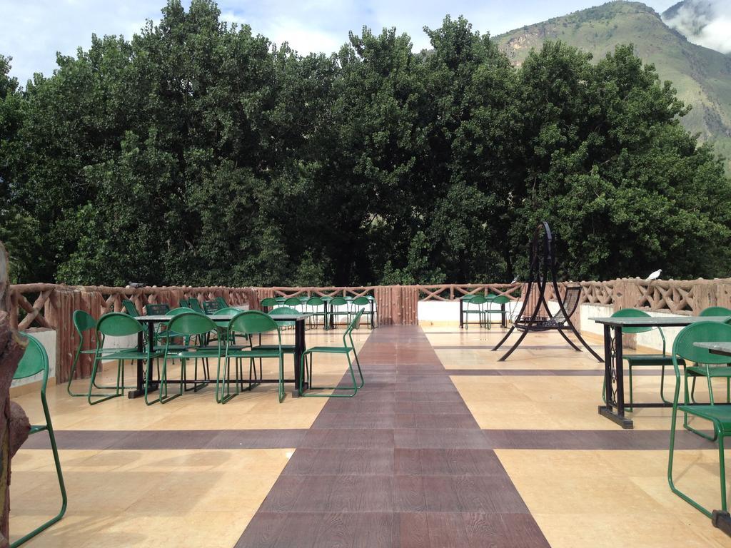 Hotel Sandhya Palace Shamshi Exterior photo
