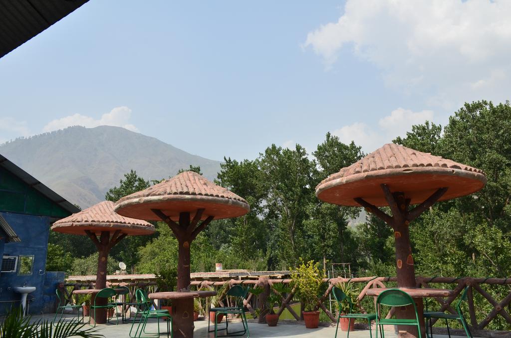 Hotel Sandhya Palace Shamshi Exterior photo